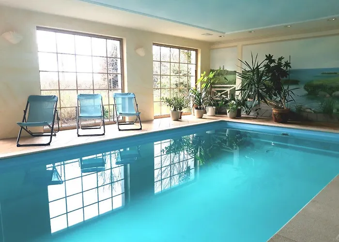 Tatil Evi Ein Bett Im Kornfeld - Haus Weitblick - Mit Innenpool Schonfeld (Mecklenburgische Seenplatte)