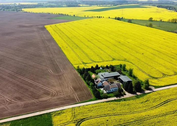 Ein Bett Im Kornfeld - Haus Weitblick - Mit Innenpool